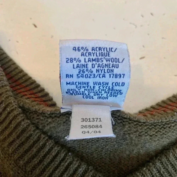 Old Navy Forest Green Sweater Womens M Lamb’s Wool Blend V-Neck Dark Collegiate - Picture 2 of 7